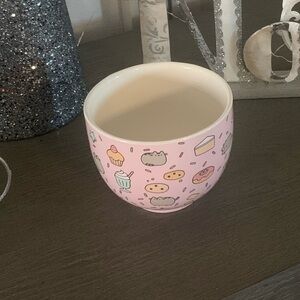 NWOT - Pusheen Bowl